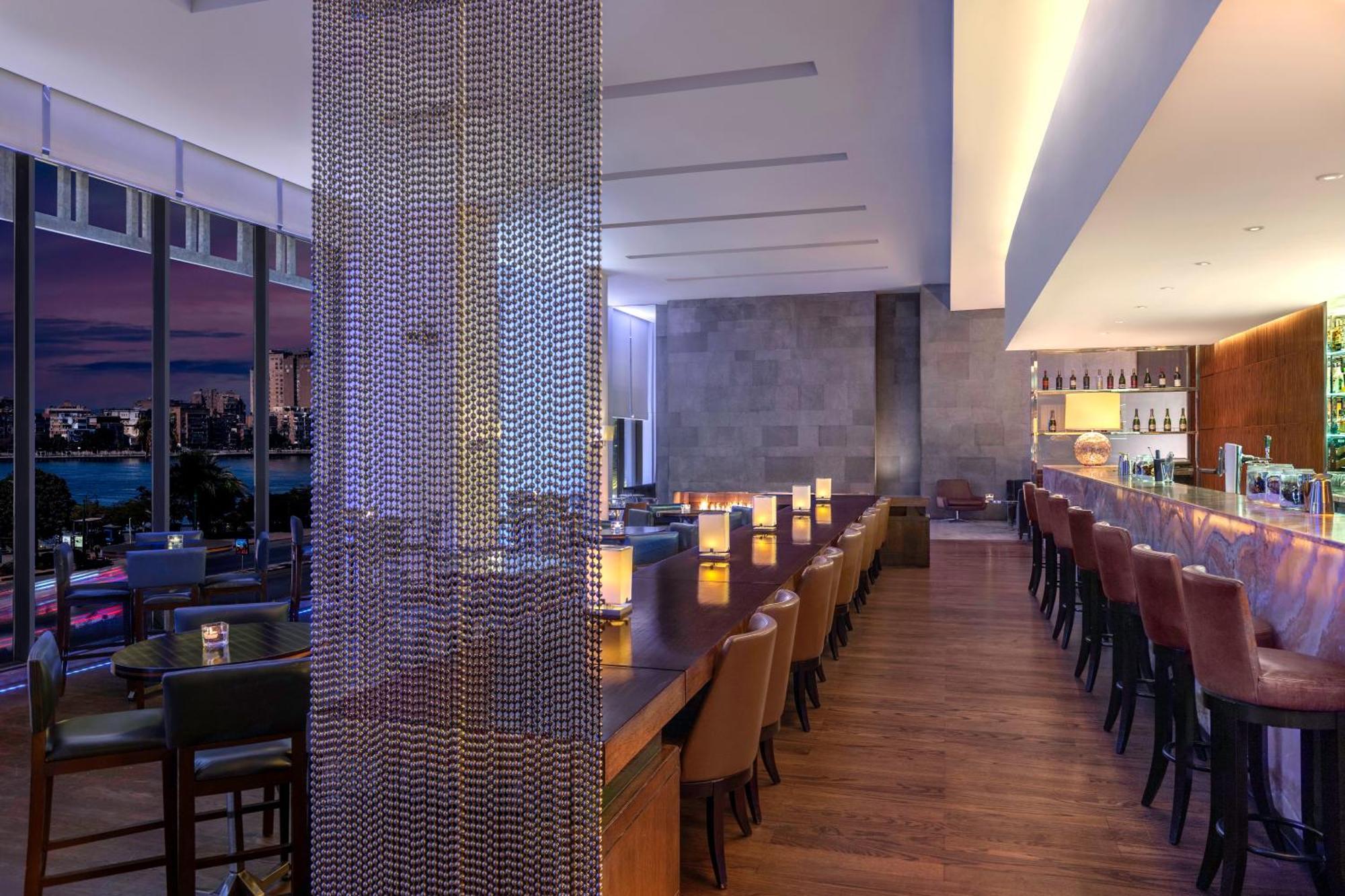 Sofitel Cairo Downtown Nile Hotel Екстериор снимка The bar at the 101 bar