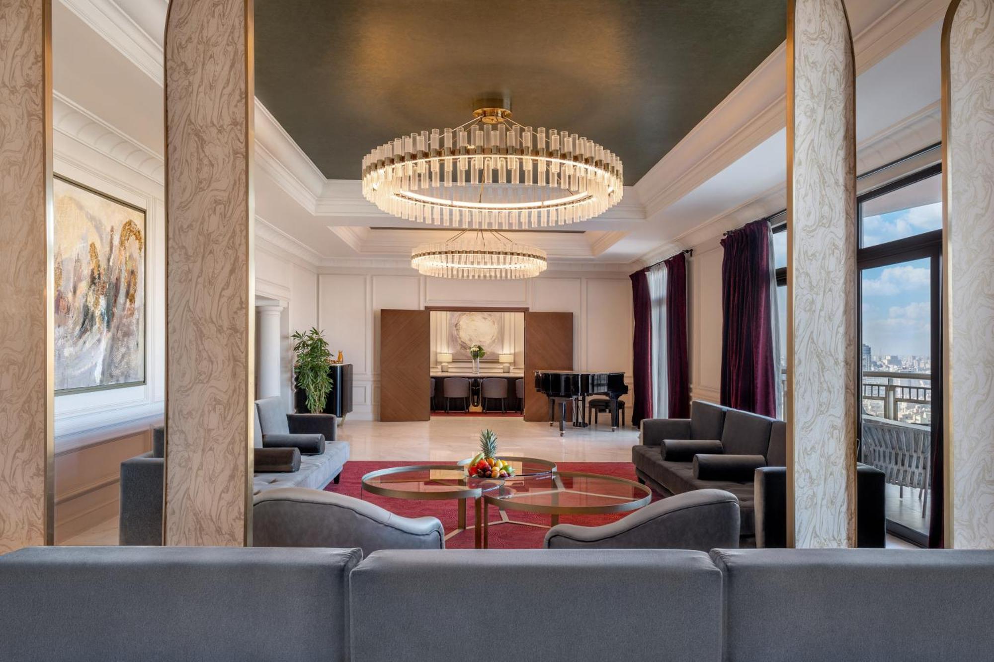 Sofitel Cairo Downtown Nile Hotel Екстериор снимка The 19th-floor Sky Lounge