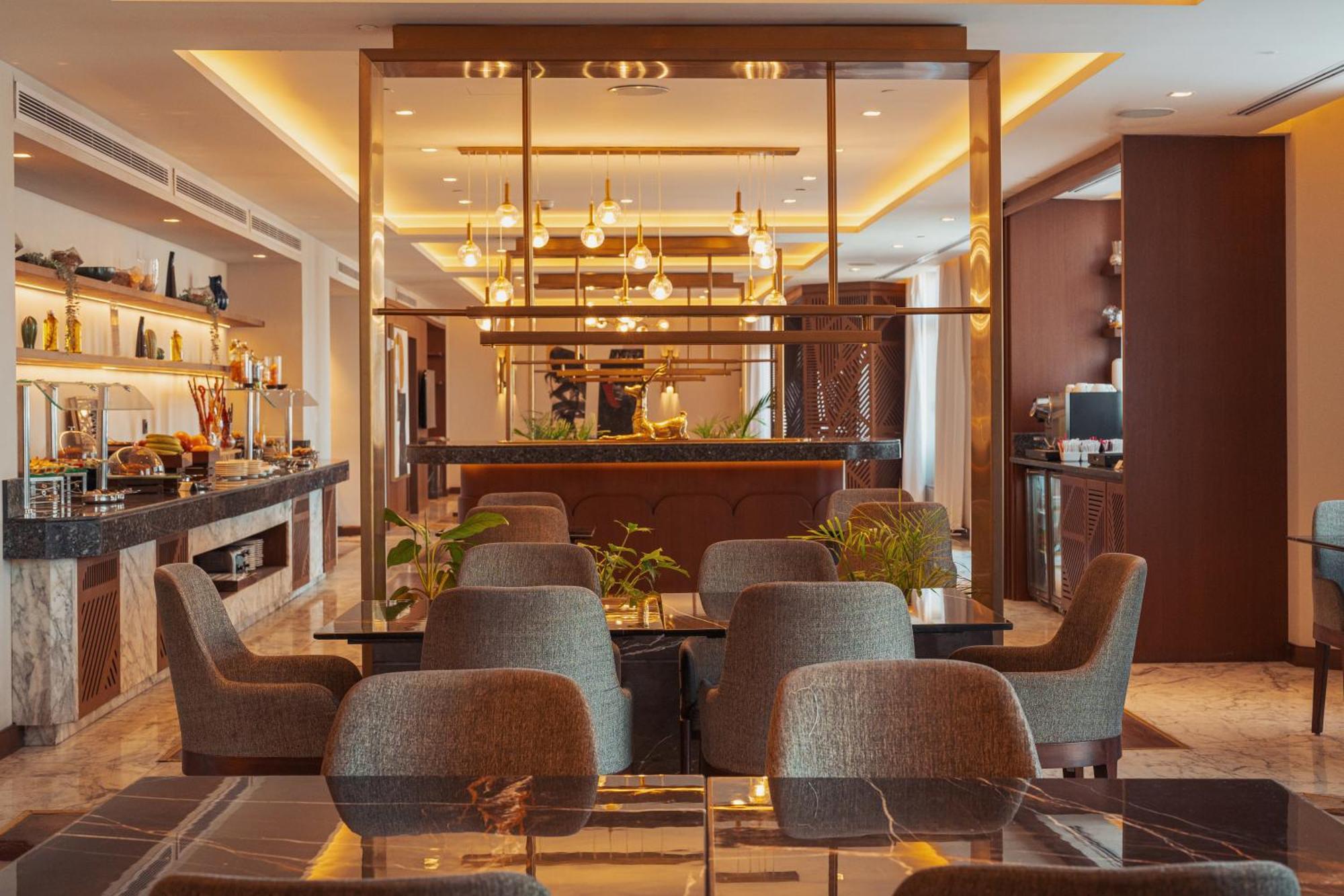 Sofitel Cairo Downtown Nile Hotel Екстериор снимка The Residence